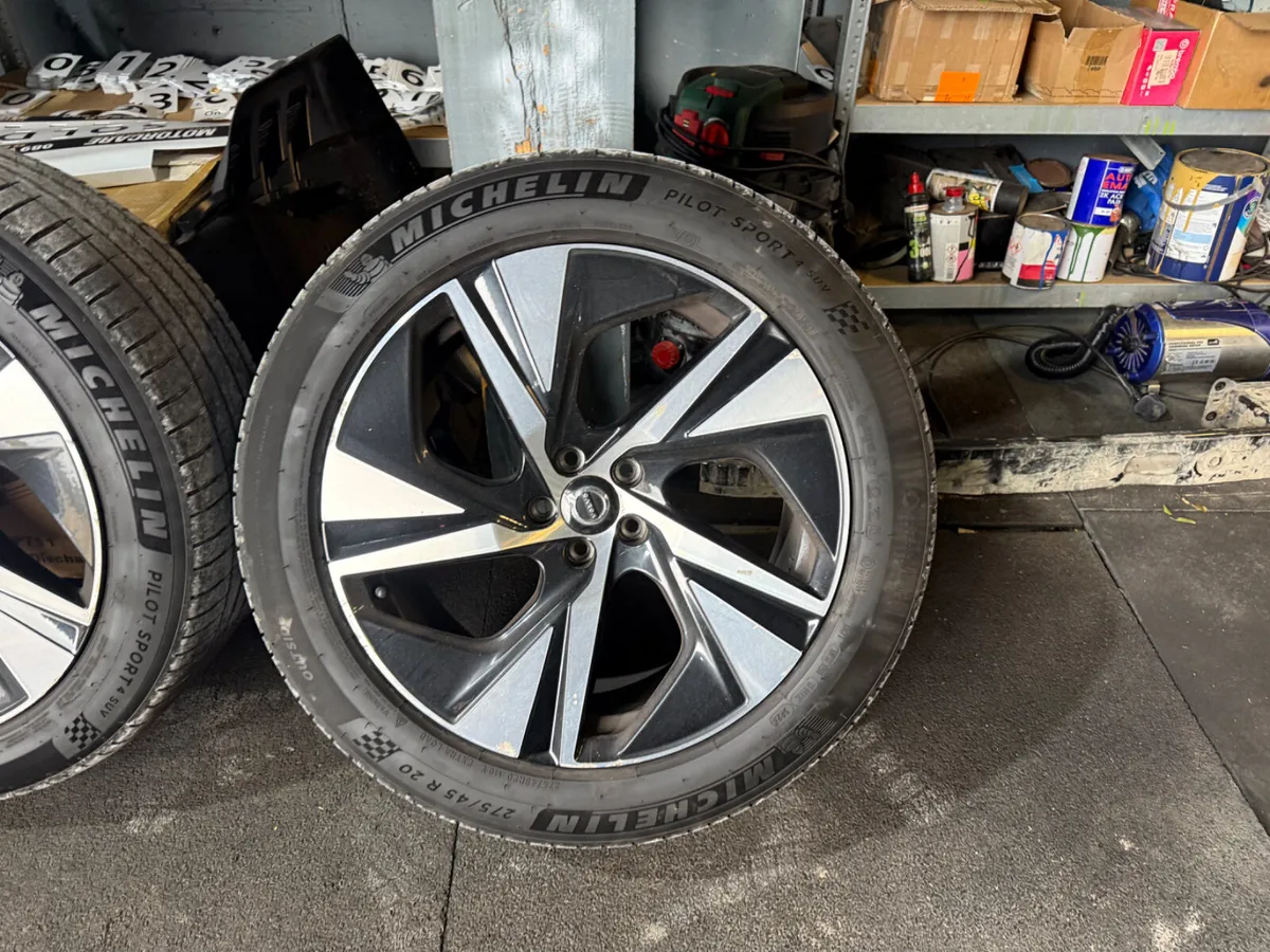 20 INCH GENUINE VOLVO R DESIGN ALLOYS + TYRES - Image 2