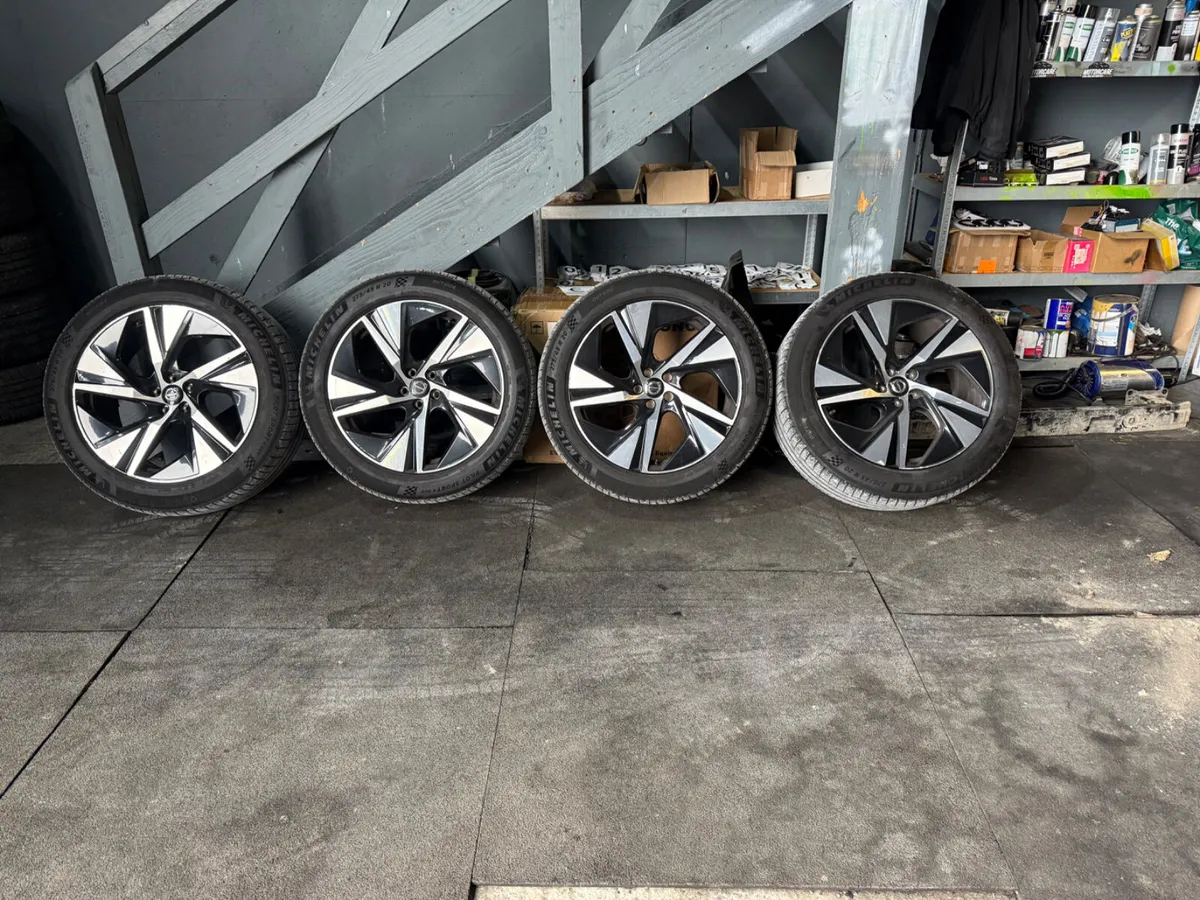 20 INCH GENUINE VOLVO R DESIGN ALLOYS + TYRES - Image 1