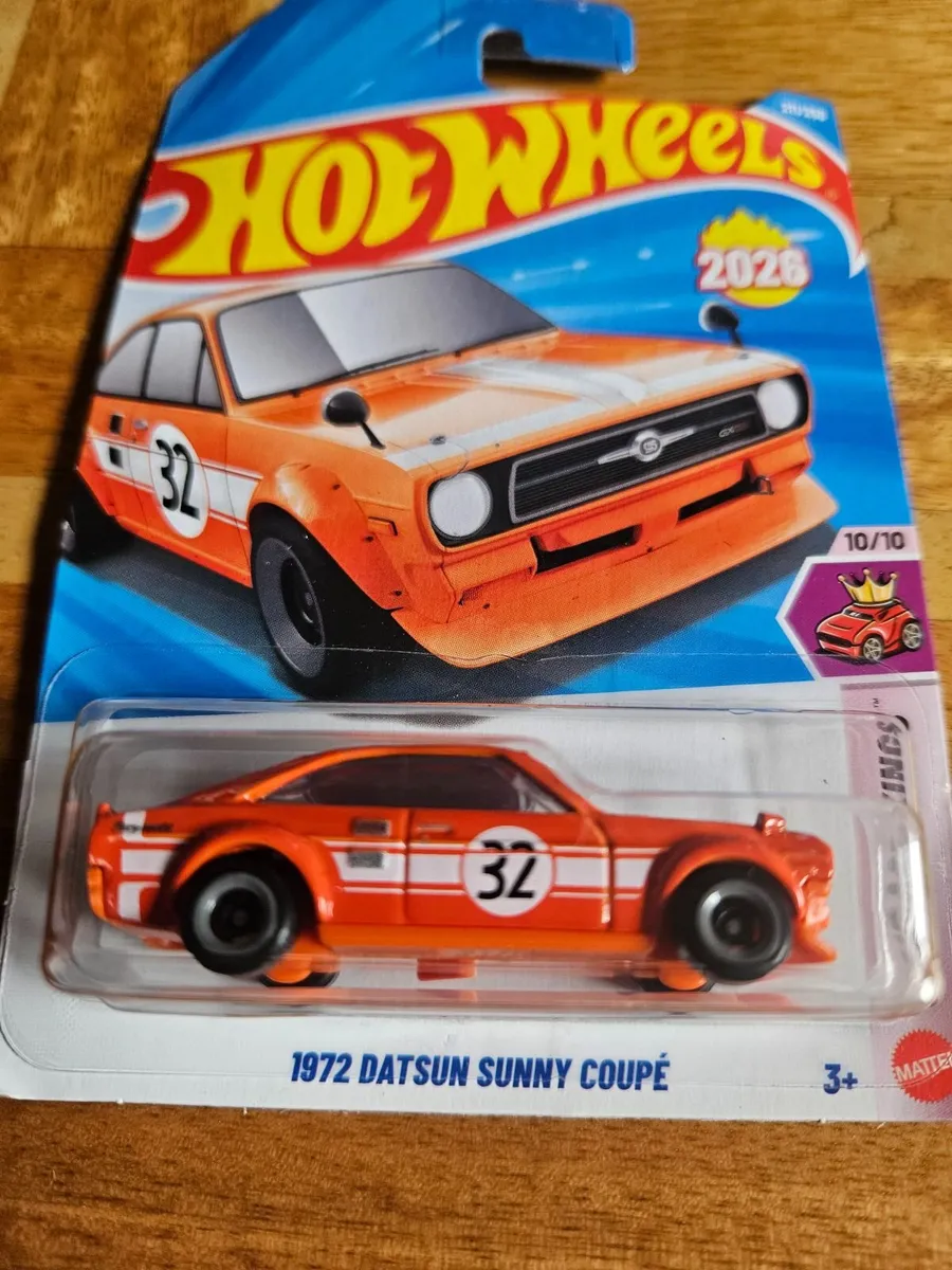 Corgi Hotwheels Datsun Sunny Coupe 1972 - Image 2