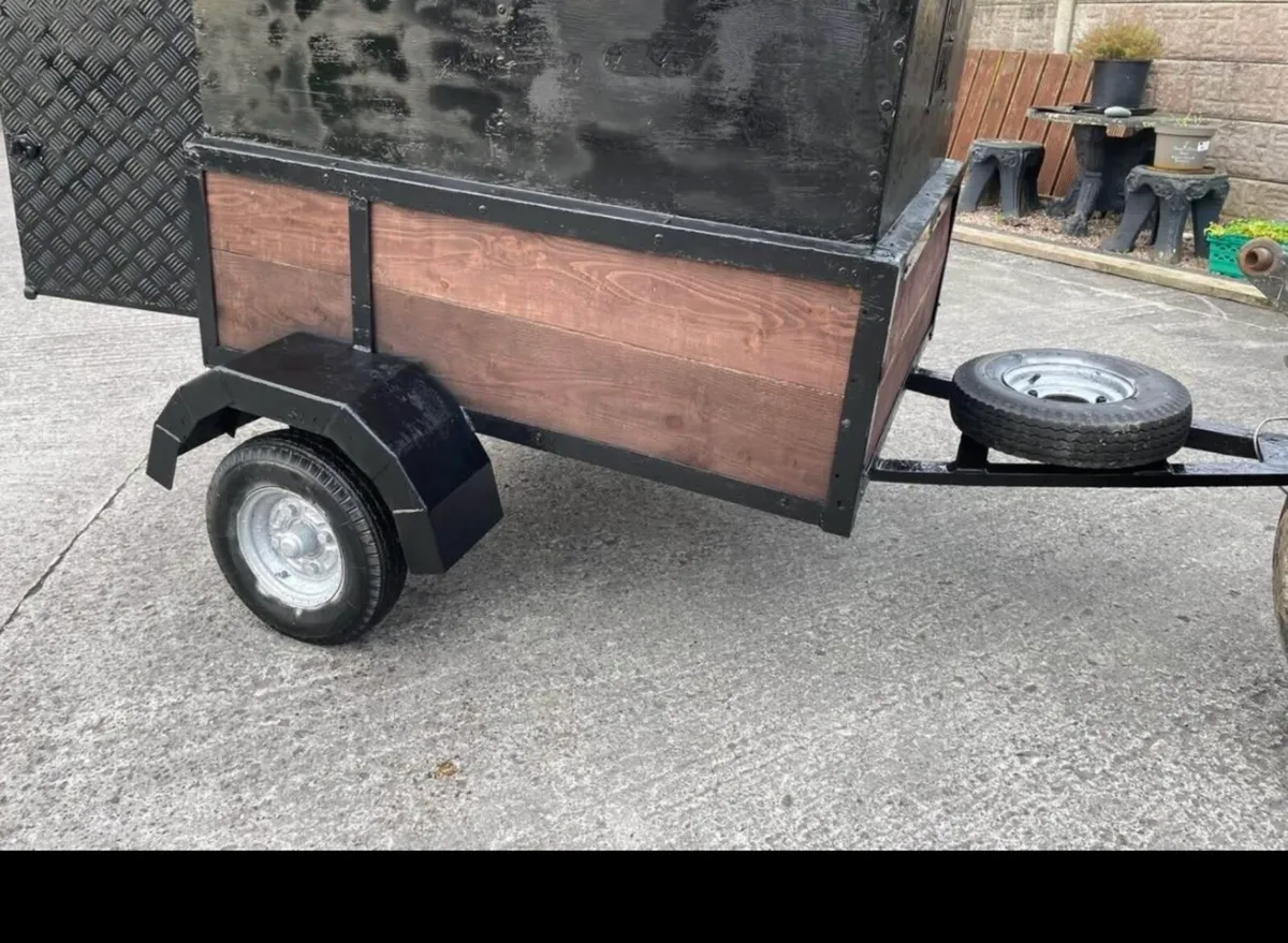 Dog box trailer - Image 1
