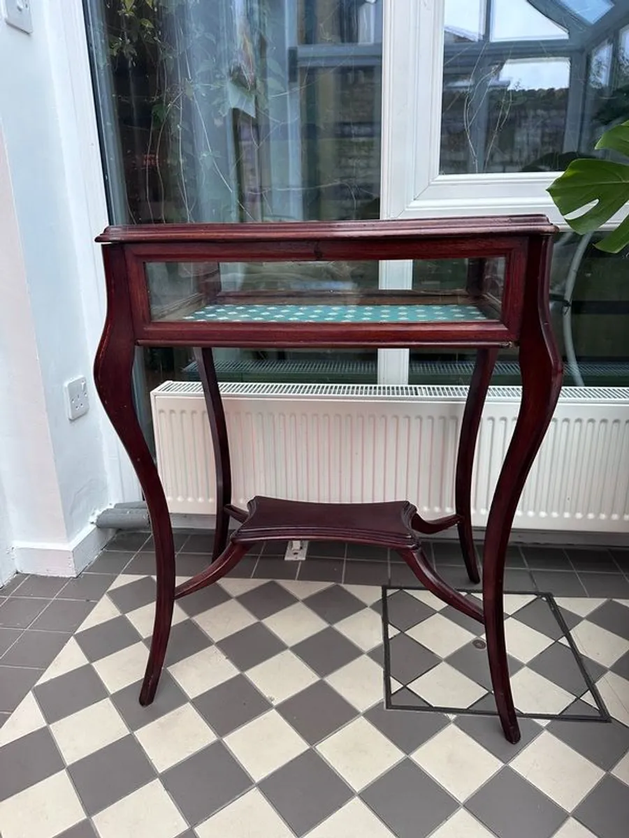 Antique vitrine table - Image 1