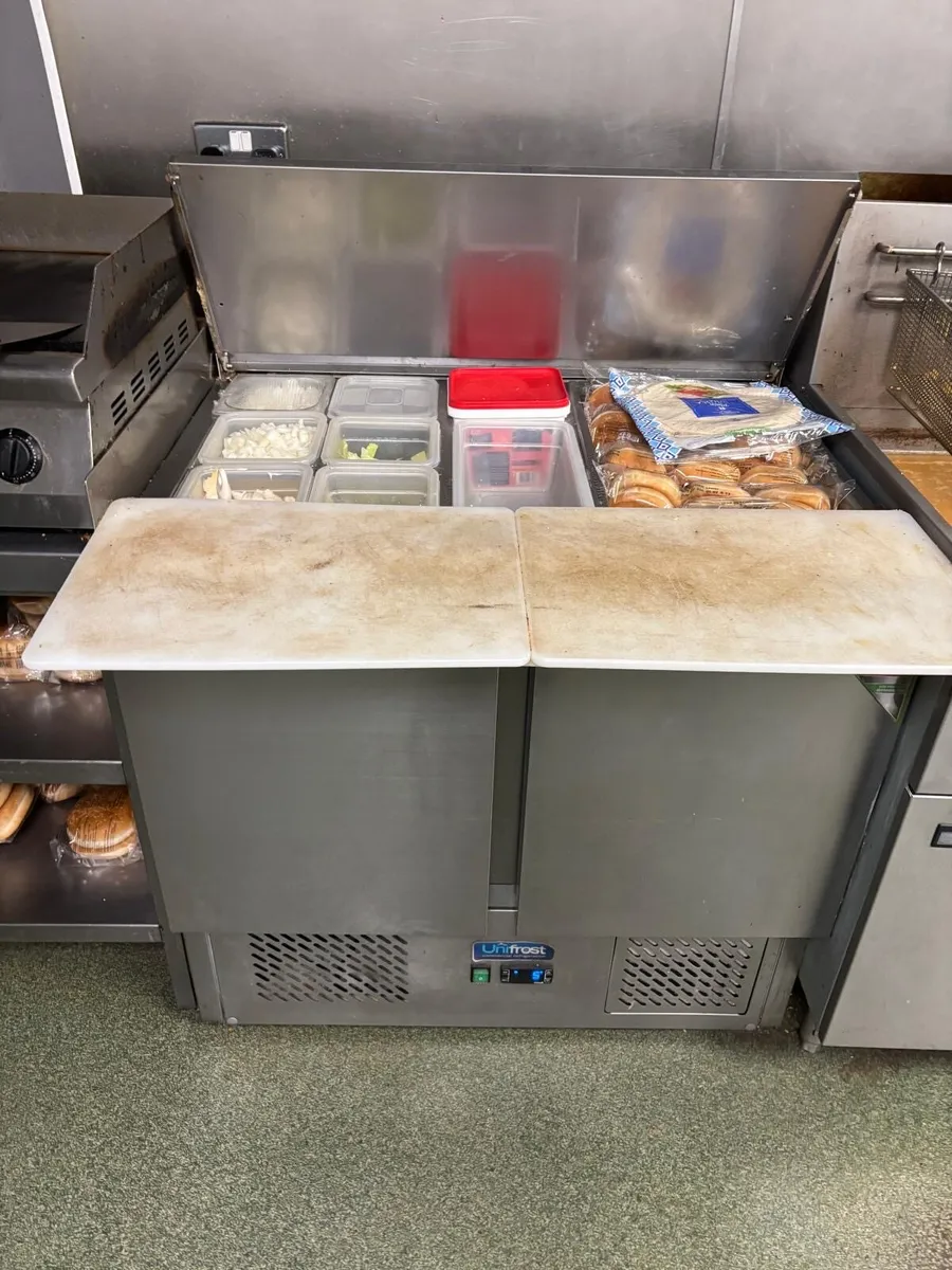 Fridge salad bar - Image 1