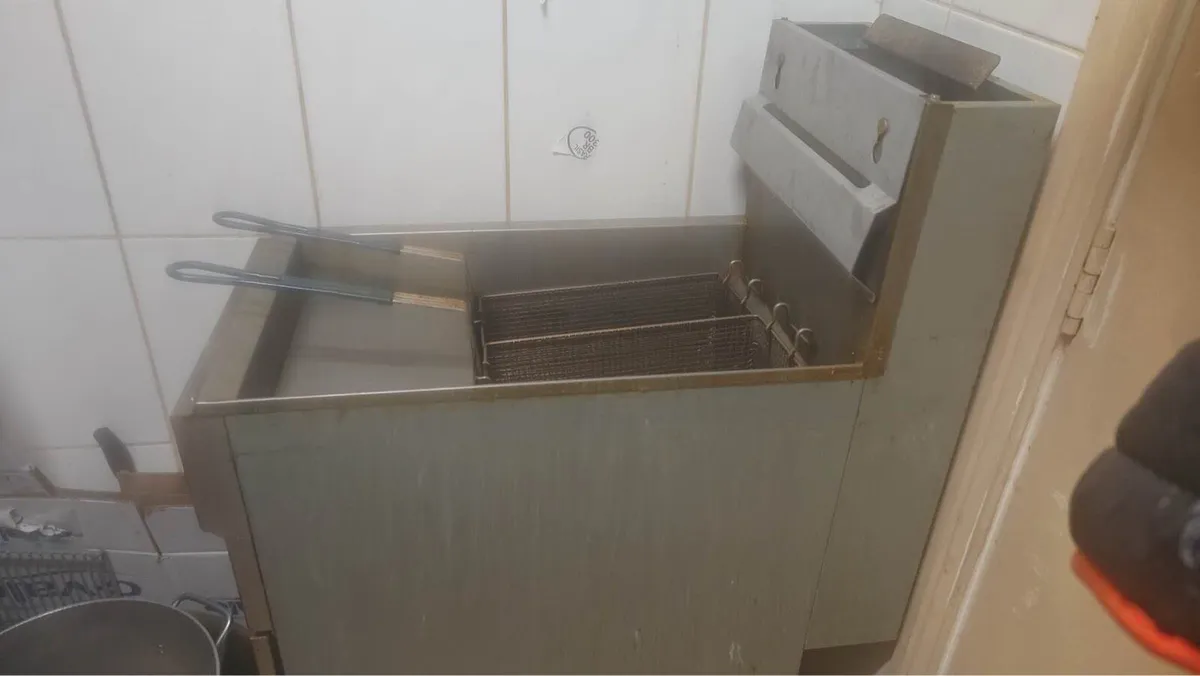 Chip fryer - Image 2