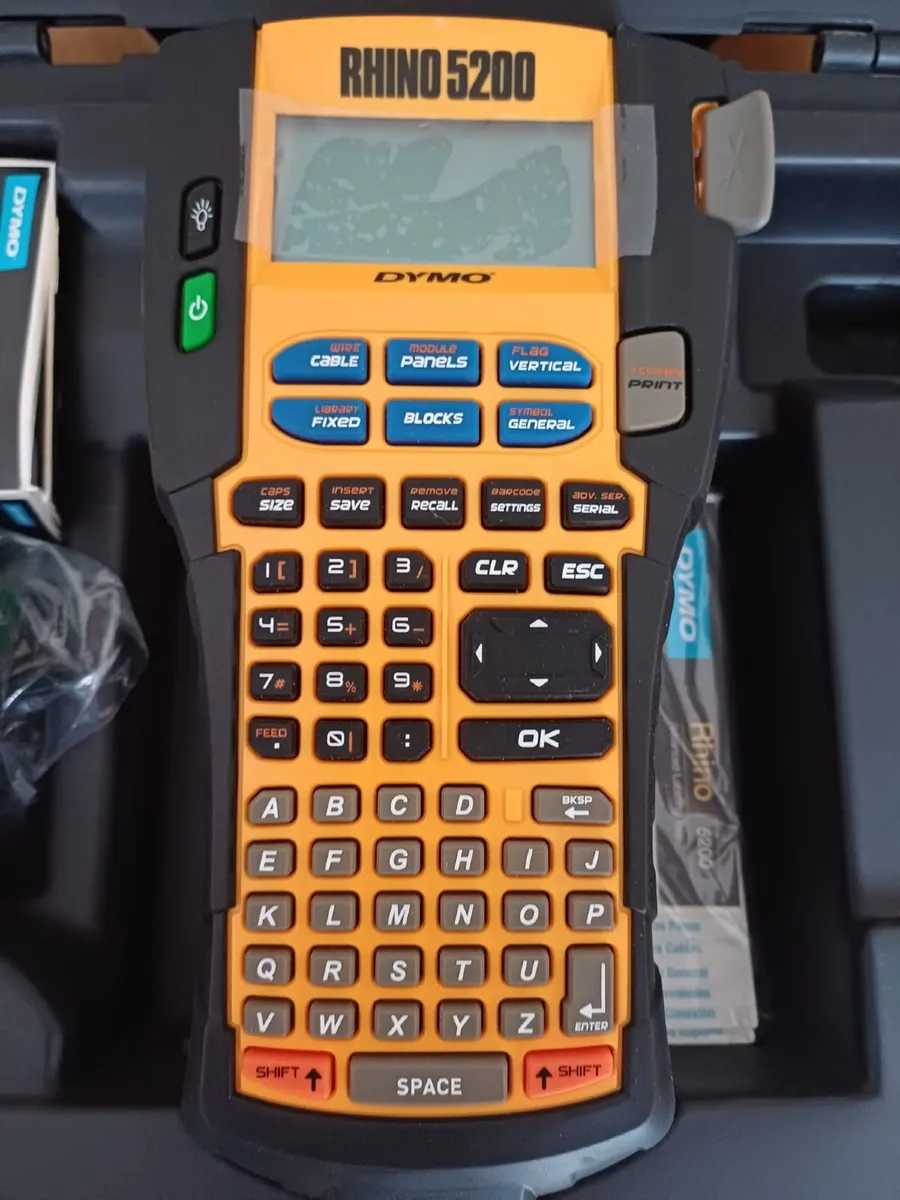 DYMO Rhino Industrial 5200 Label Maker - Image 2