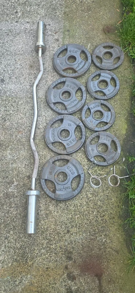 Olimpic set ( curl bar 5kg & weights plates 30kg )