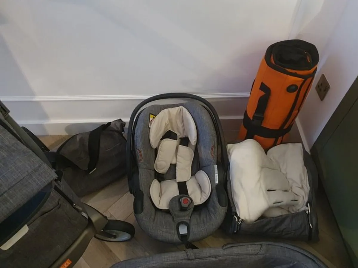 Stokke Xplory Travel System - Image 2
