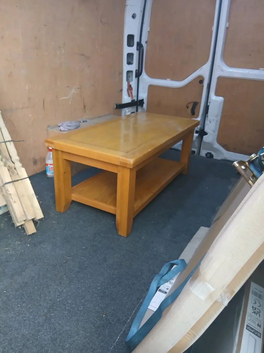 Solid oak coffee table (heavy) - Image 1