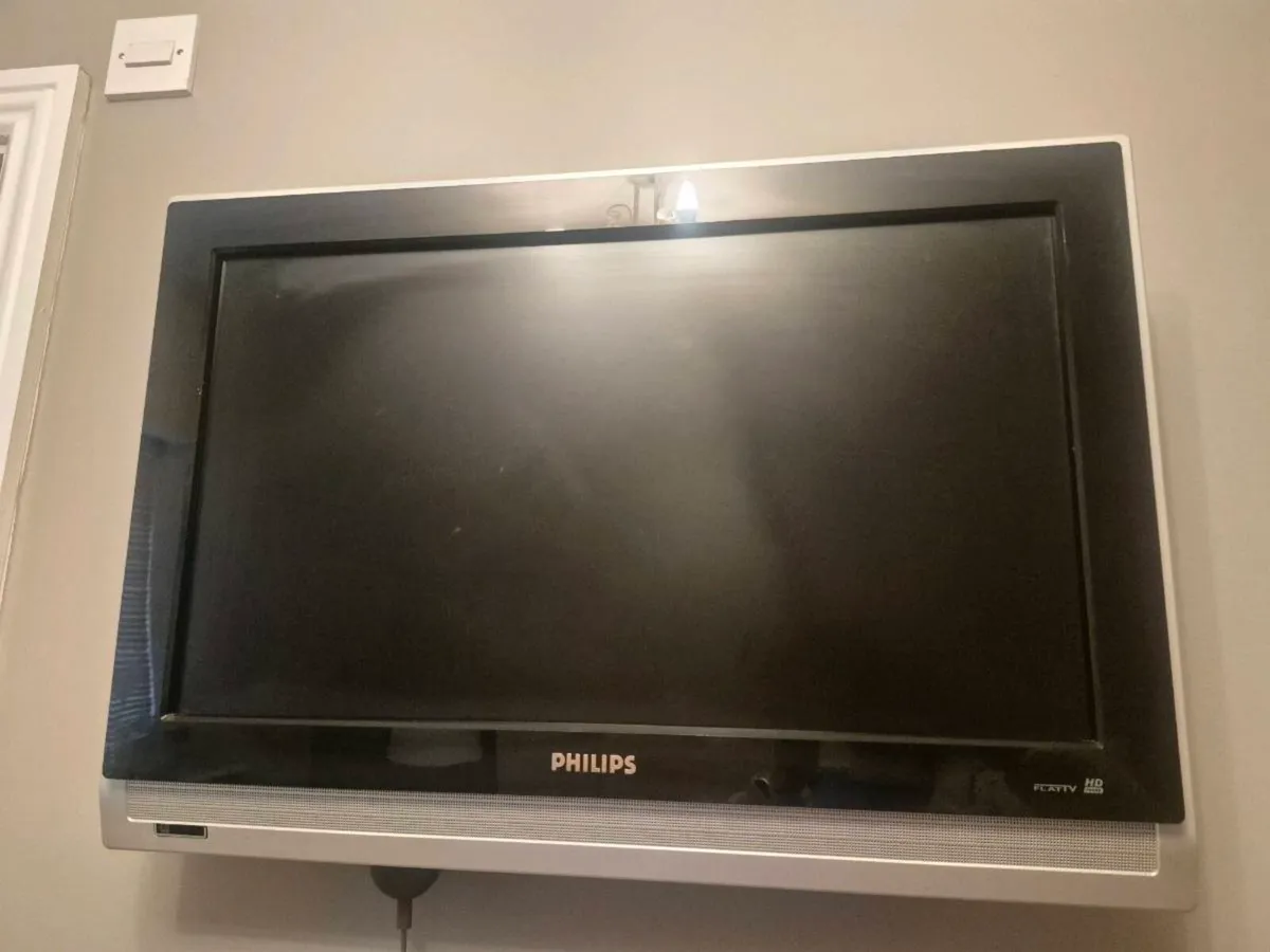 Philips flat screen tv - Image 2