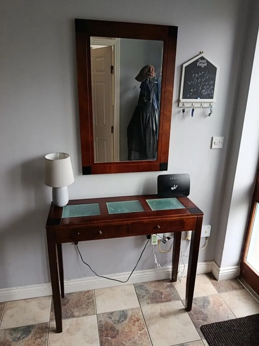 hallway table and mirror - Image 1
