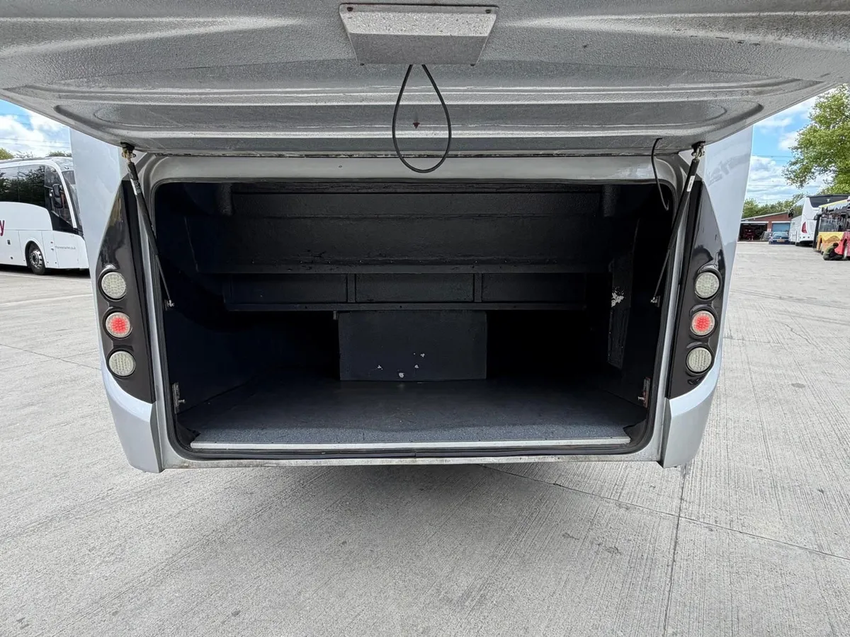 Mercedes-Benz Other 2013 - Image 3