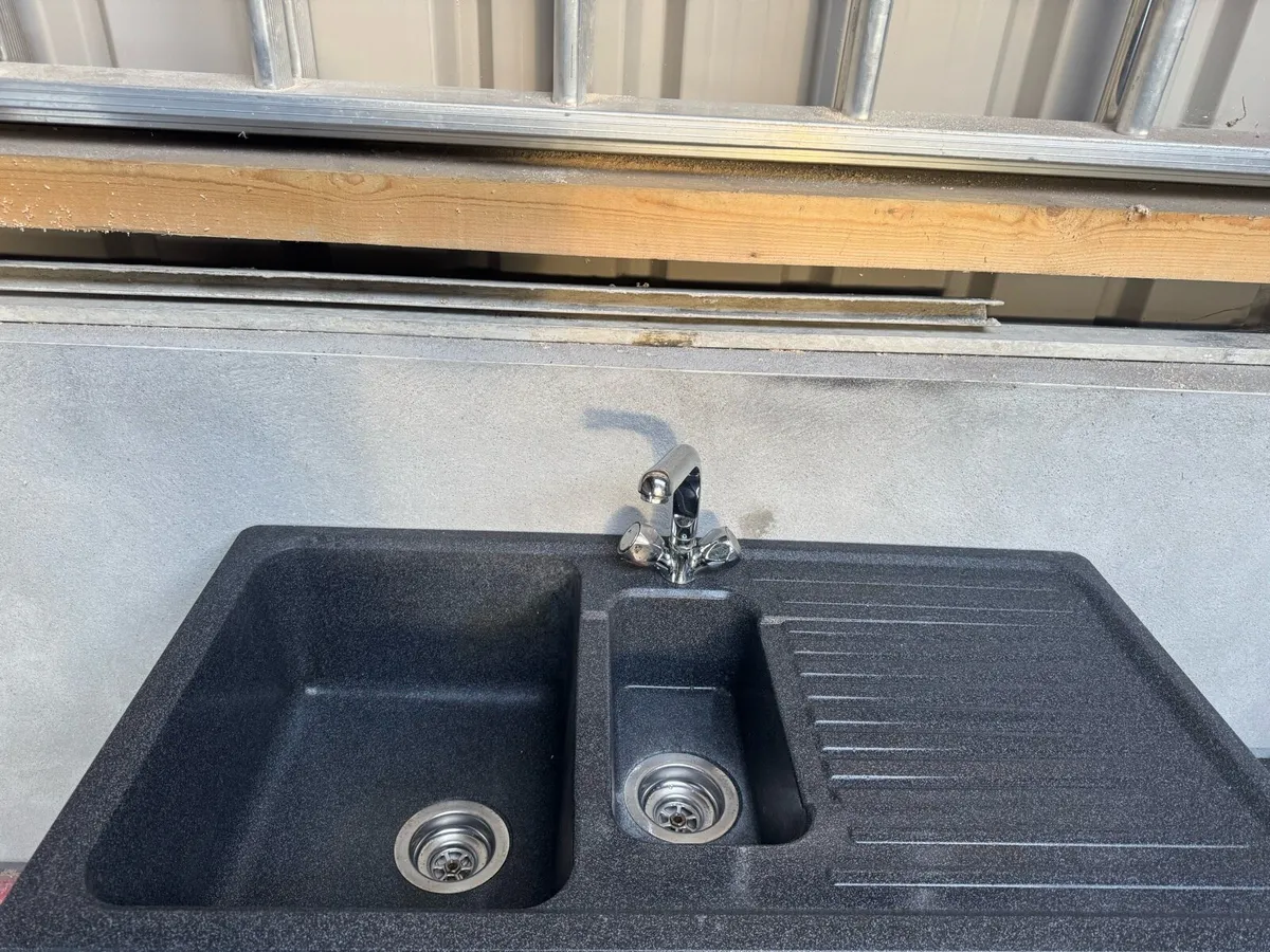 Kitchen sink