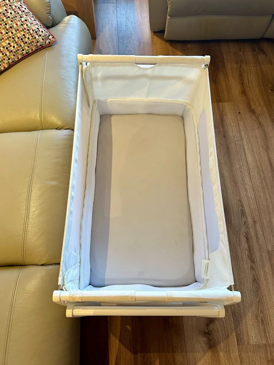SnuzPod 4 Bedside Crib - Image 3