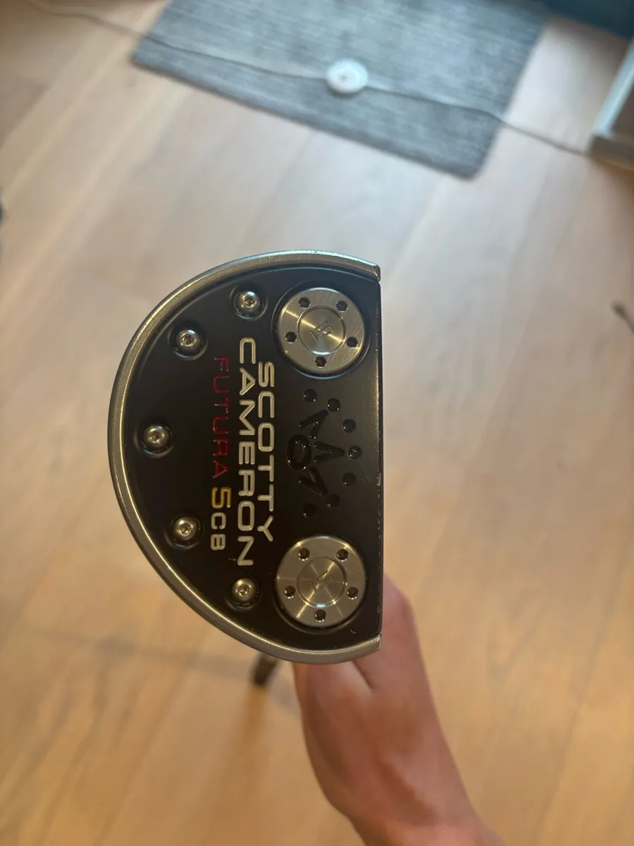 Golf club - Image 1