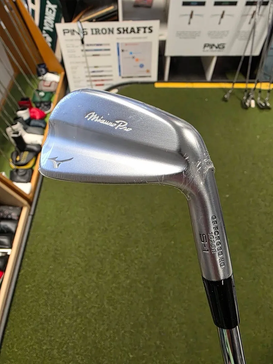 New Mizuno Pro S1 / S3 Forged Combo Set - Image 4
