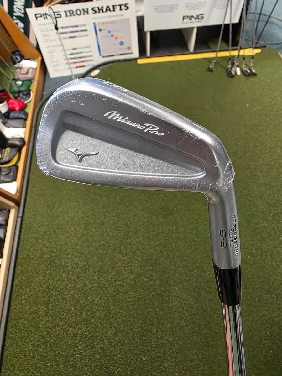 New Mizuno Pro S1 / S3 Forged Combo Set - Image 3