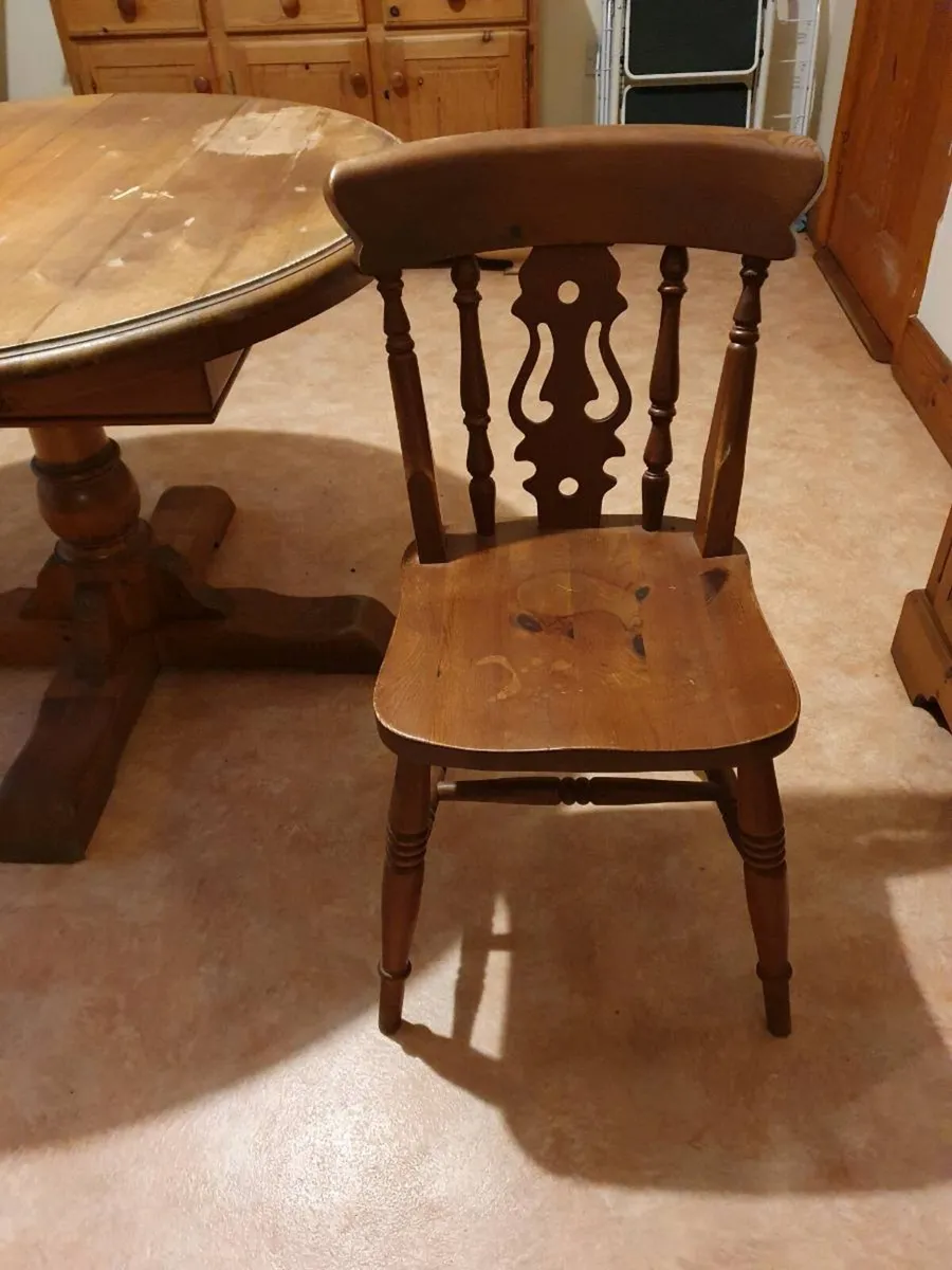 Solid Pine Expandable Table & 4 Chairs - Image 3