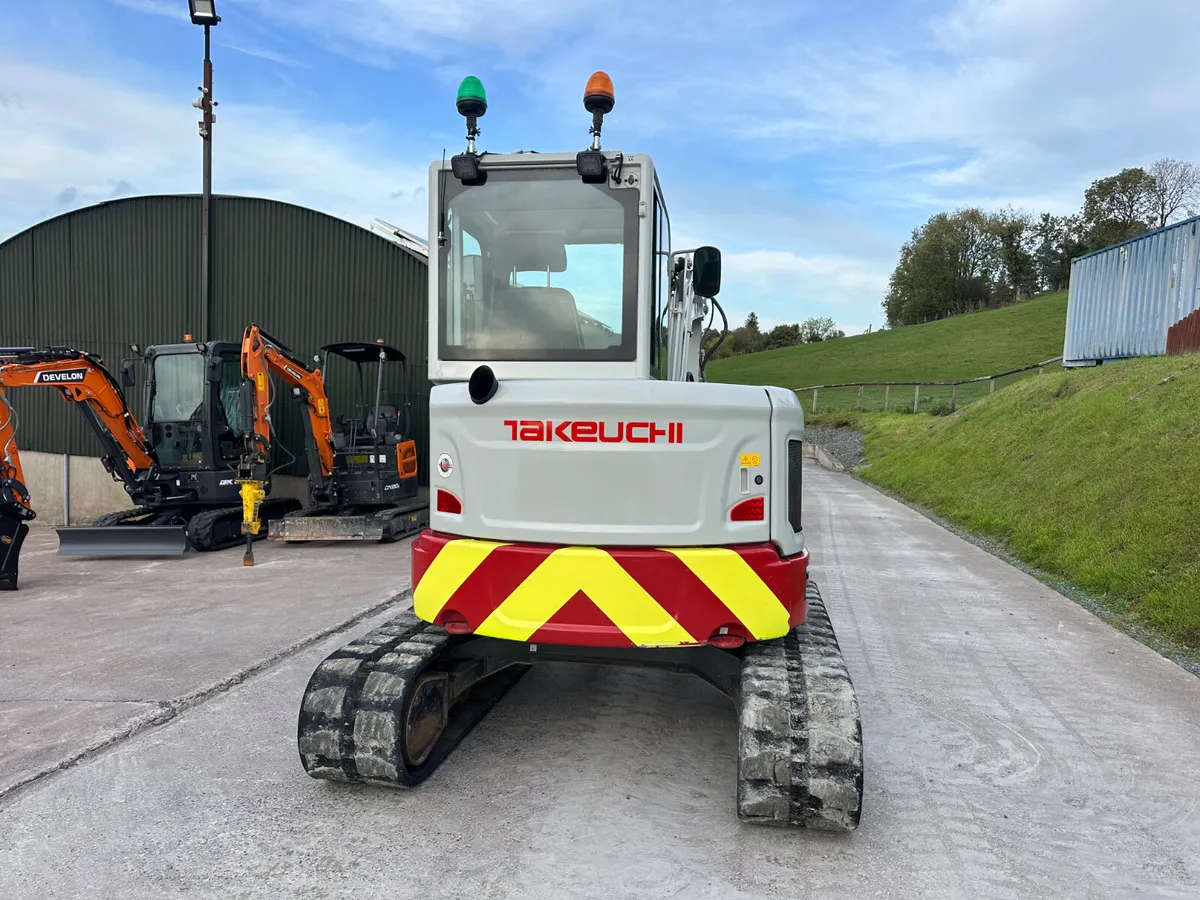 Excavator - Image 3