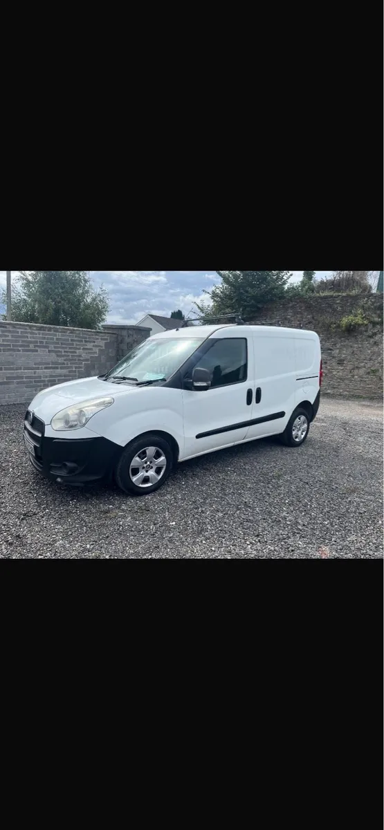 Van - Image 2