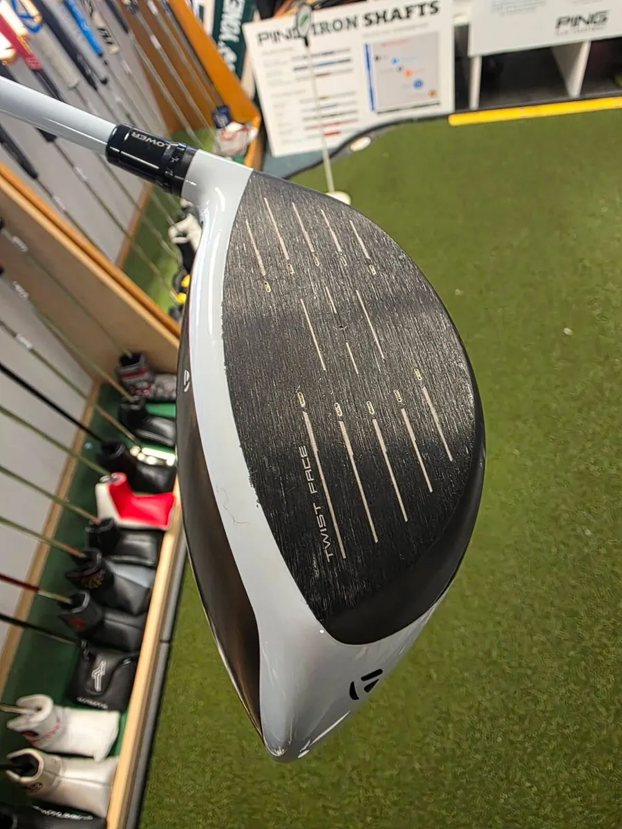 Taylormade Sim2 Max D-Driver - Image 4