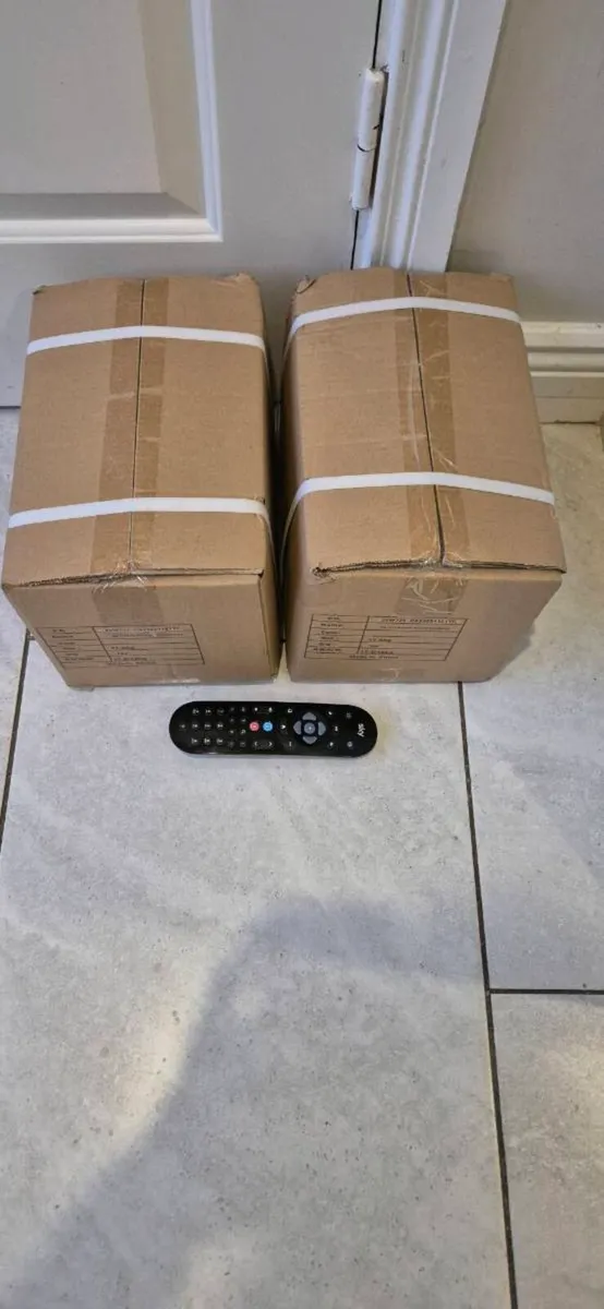 Brand new 2x17.5kilo dumbbell weight set - Image 1