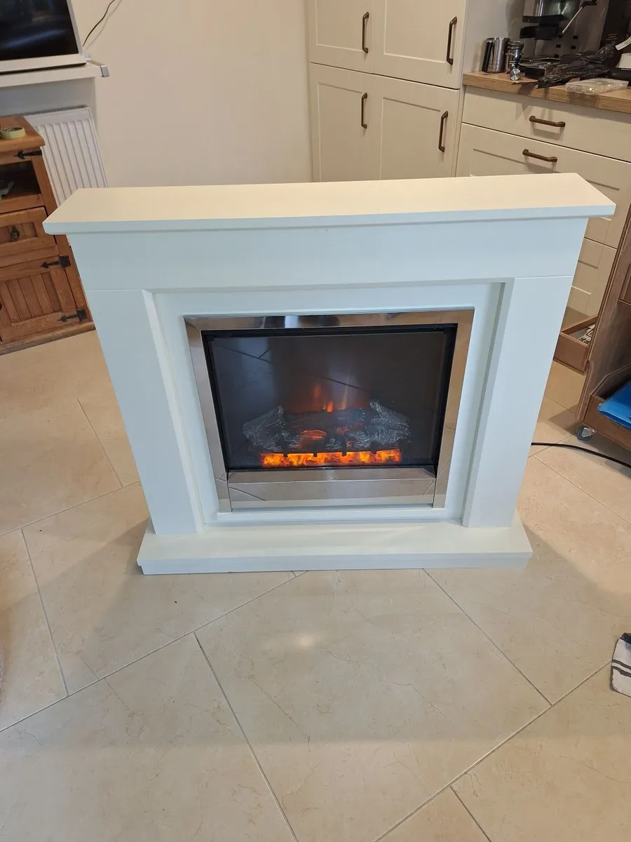 Fire place - Image 1