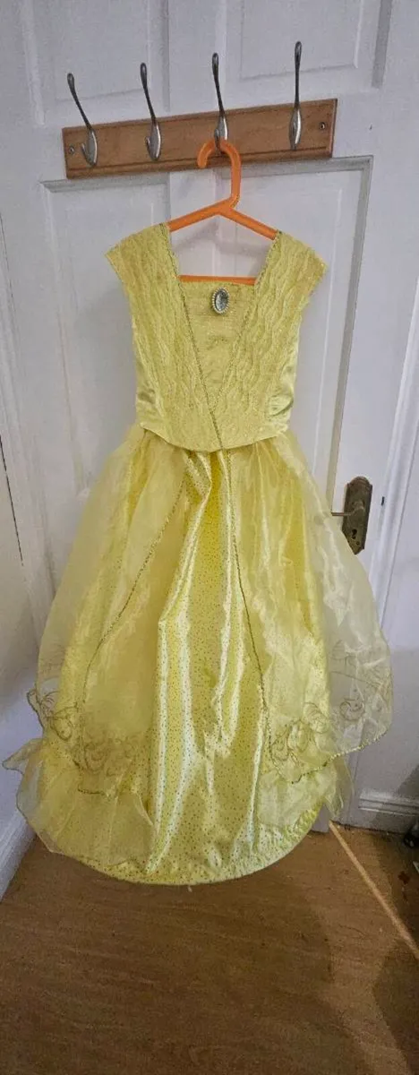 Selection of hallowee  costumes - Image 3