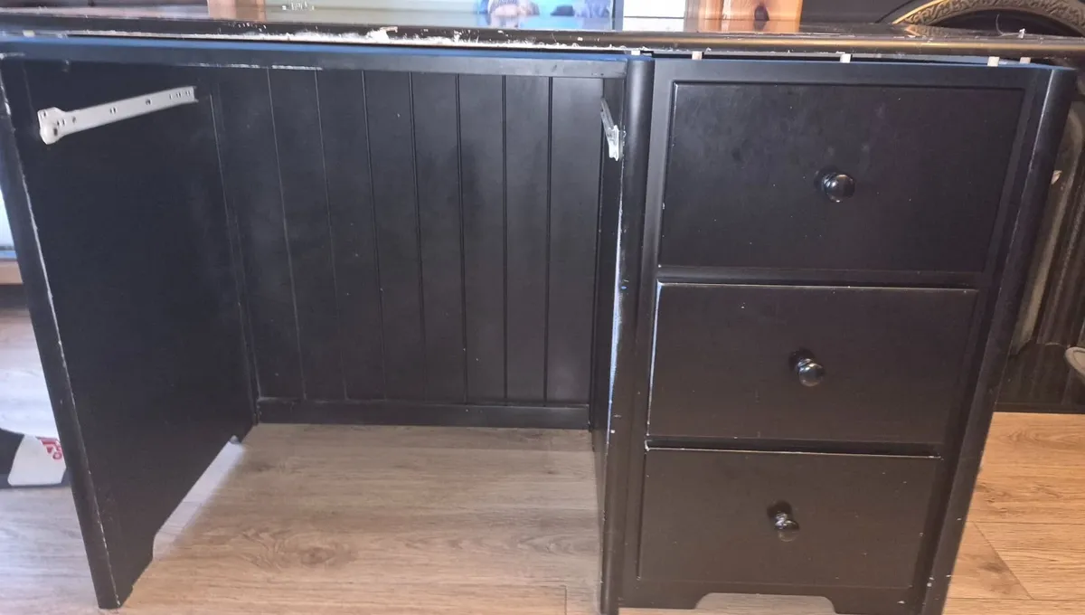 Computer desk - Image 2