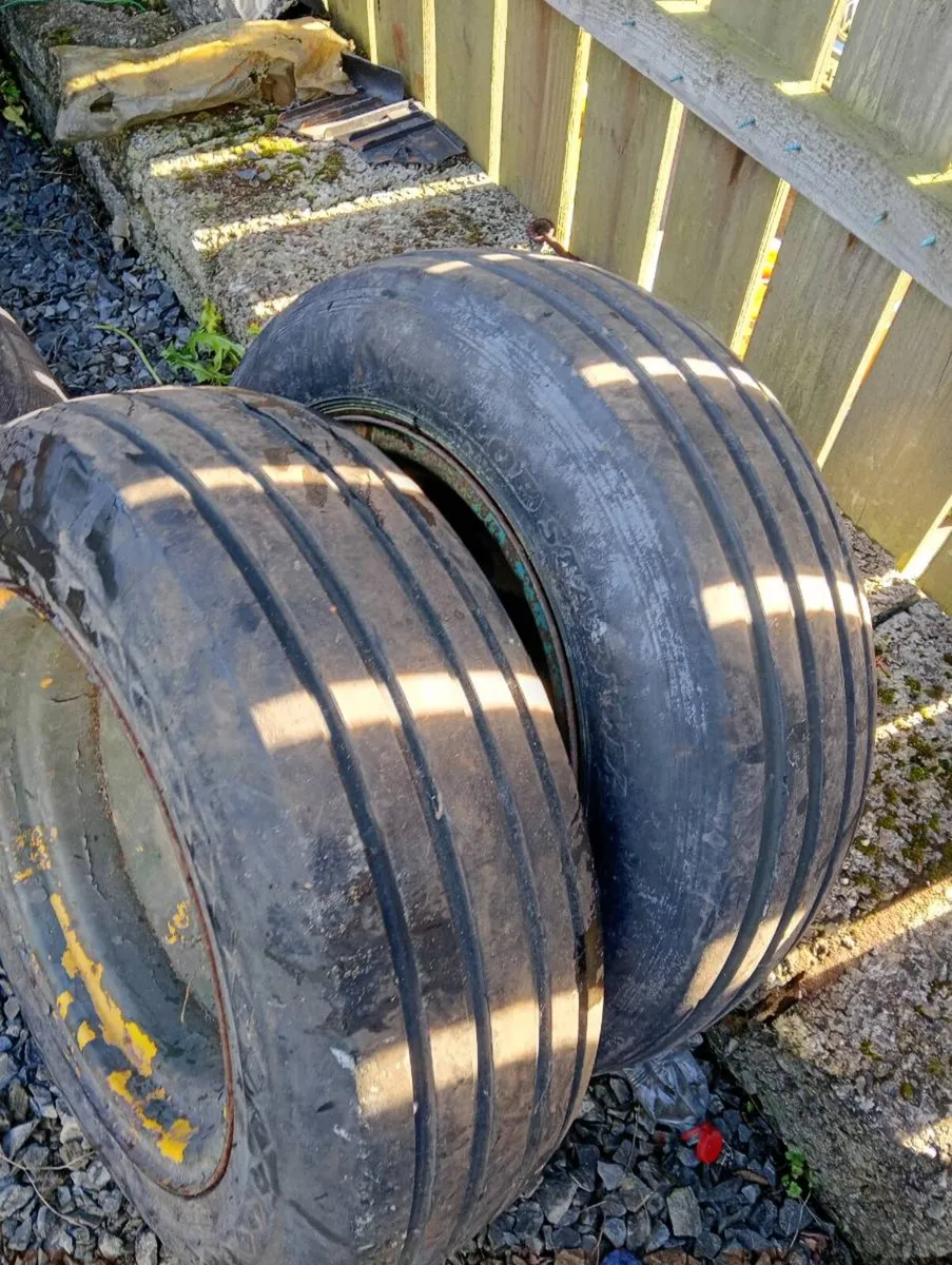 Implement,baler & muckspreader wheels for sale - Image 1