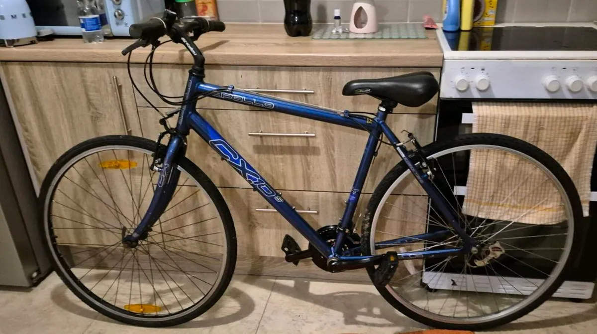 ADULTS BLUE APOLLO HYBRID BIKE 20” FRAME BIKE BRAK - Image 2