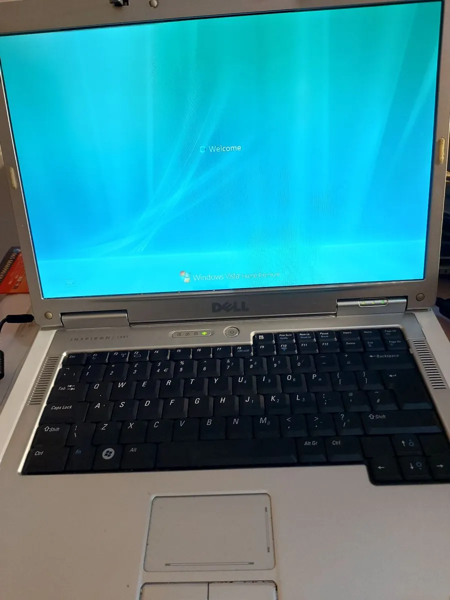 Dell Inspiron 1501 Laptop, 1GB Ram, 120GB HDD Win7 - Image 1