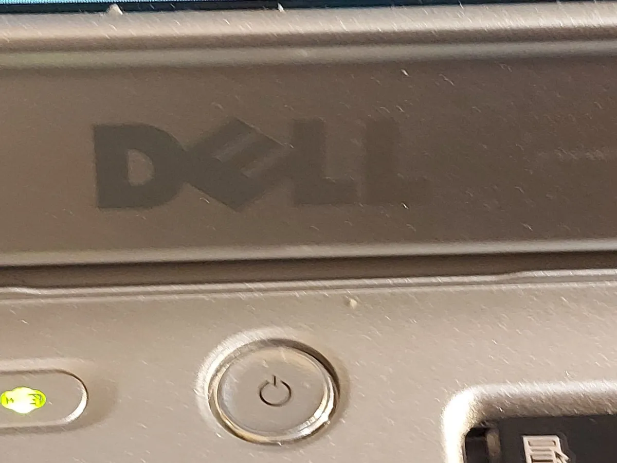 Dell Inspiron 1501 Laptop, 1GB Ram, 120GB HDD Win7 - Image 3