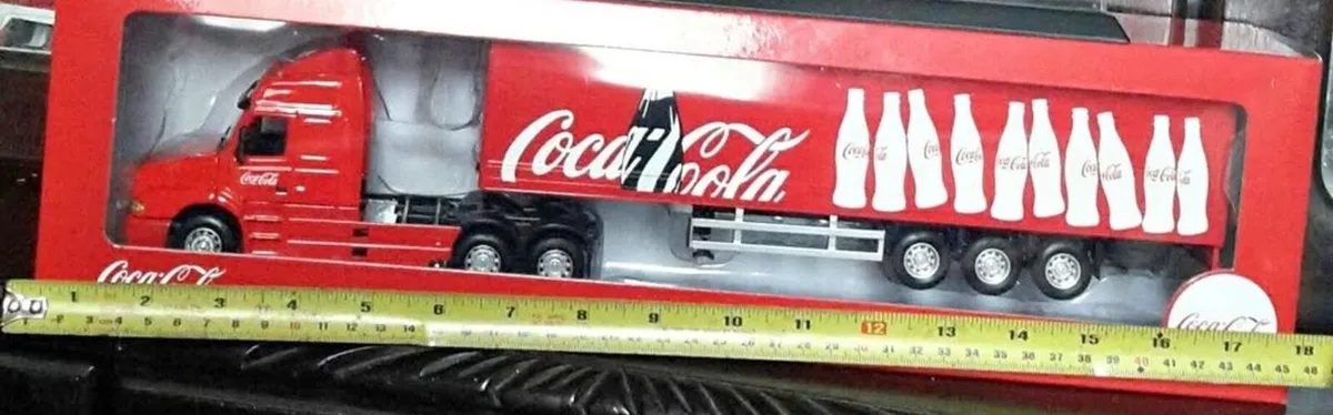 VOLVO COCA COLA CAB TRAILER MODEL - Image 2