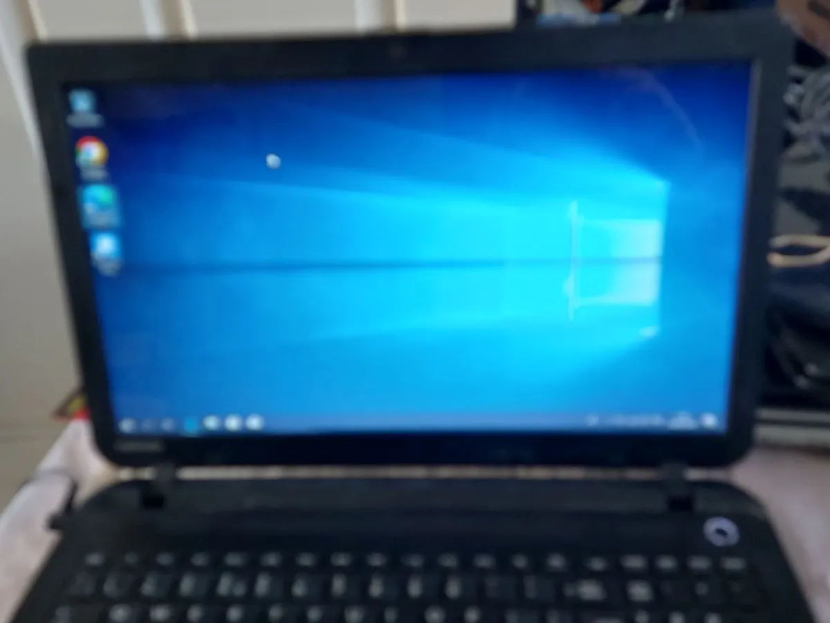Toshiba Satellite C50-B-14D Laptop, 4GB Ram, 500GB - Image 1