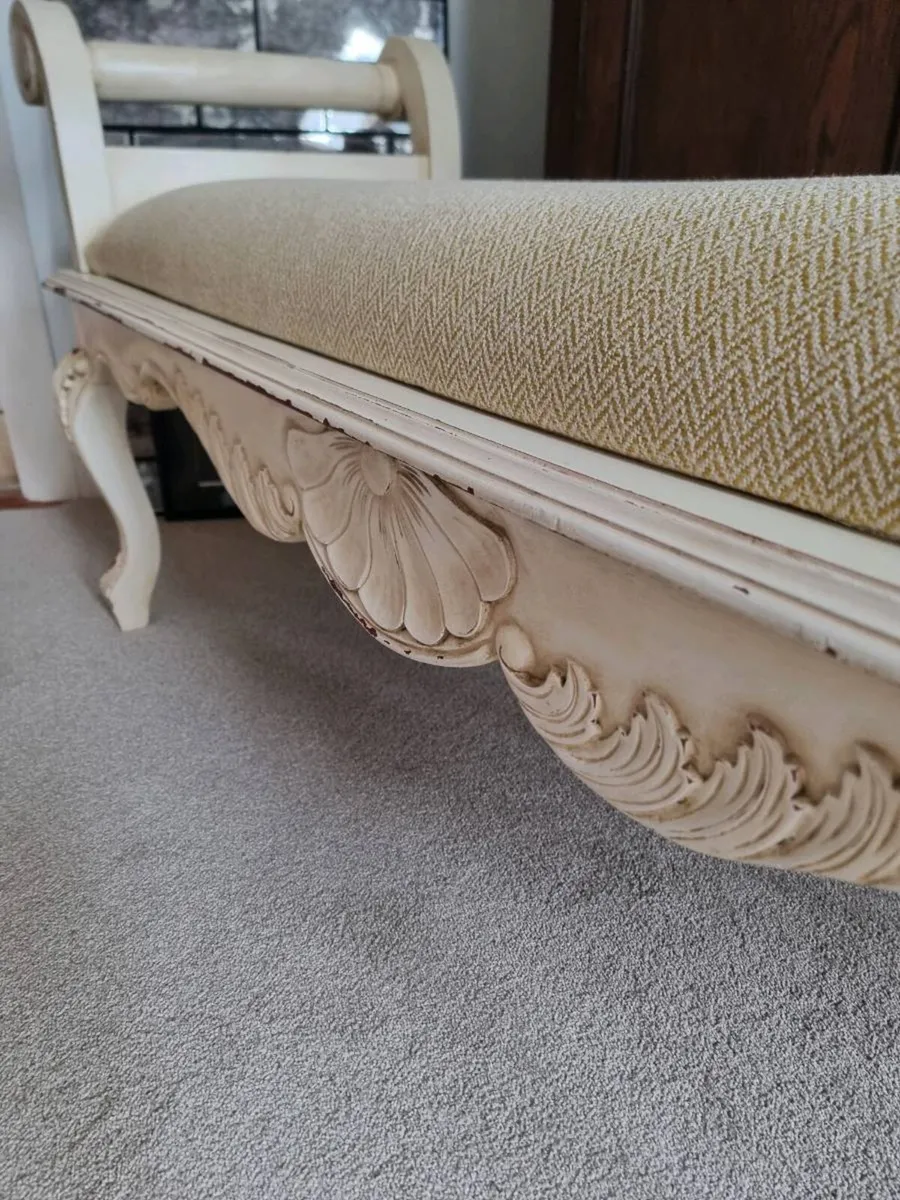 Stunning Extra Large Carved Bench...€450 - Image 4