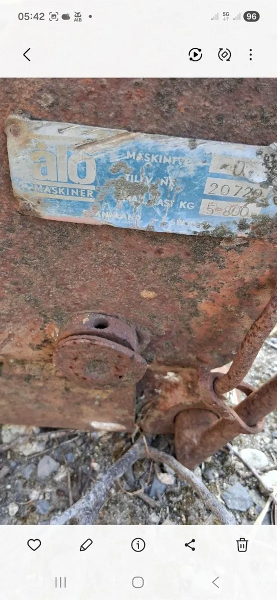Tractor loader - Image 2