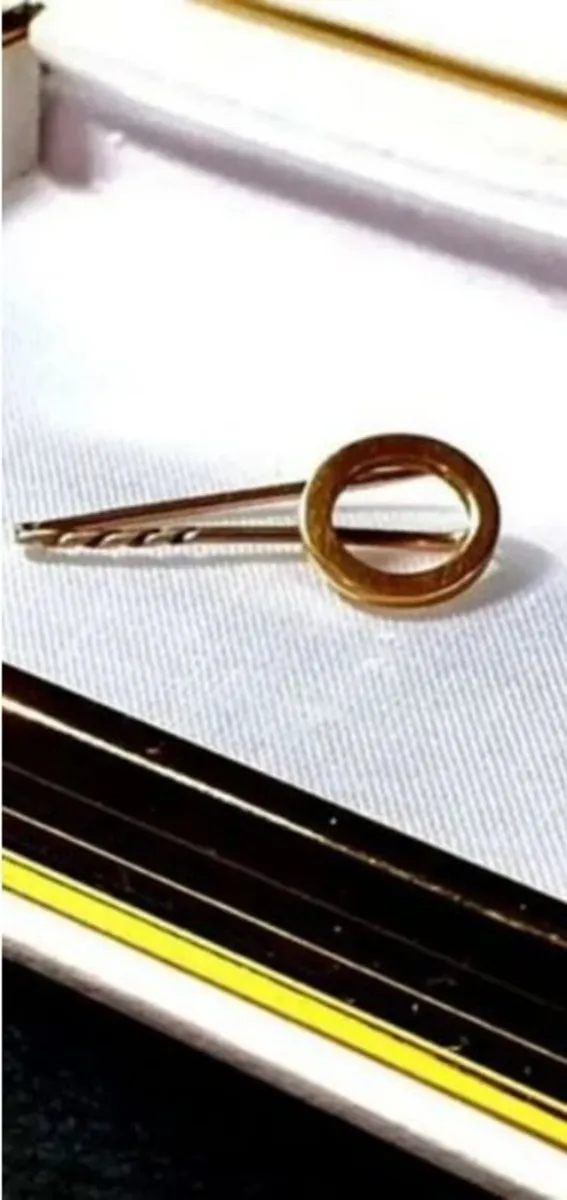 Vintage 9ct Gold Tie Pin - Image 3