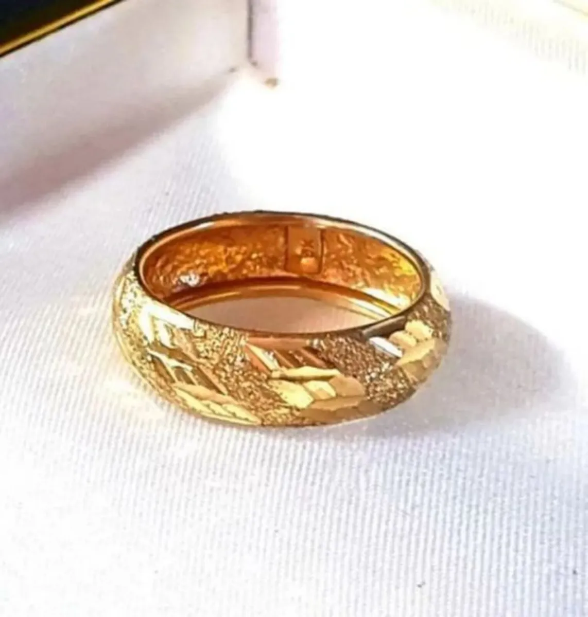 Vintage Hallmarked 9ct Gold Wedding Ring - Image 4