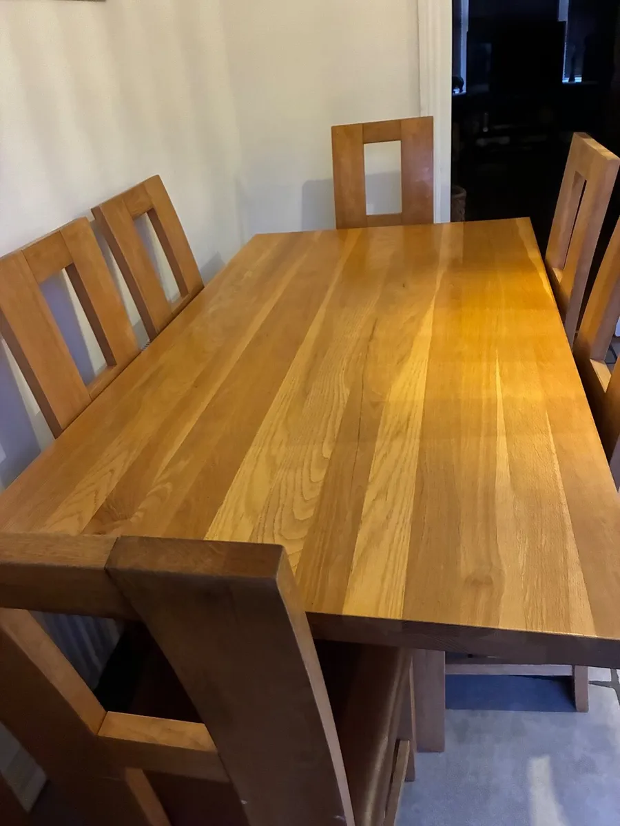 Solid oak Kitchen table with 6 chairs - Image 2