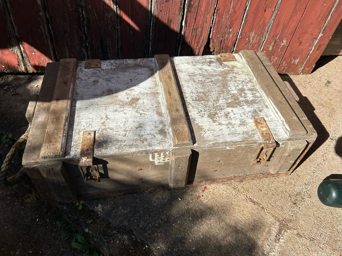 Antique Ammunition Storage Box - Image 3
