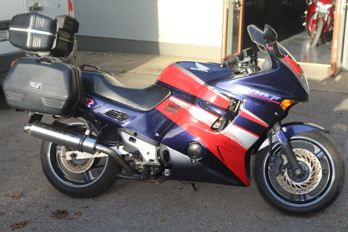 1994 Honda CBR1000 F with panniers - Image 1