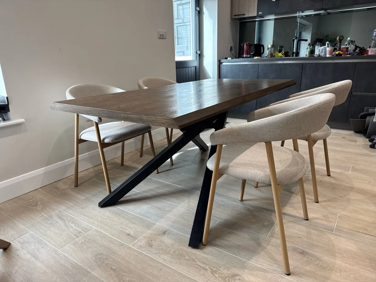6ft wooden dining table - Image 4