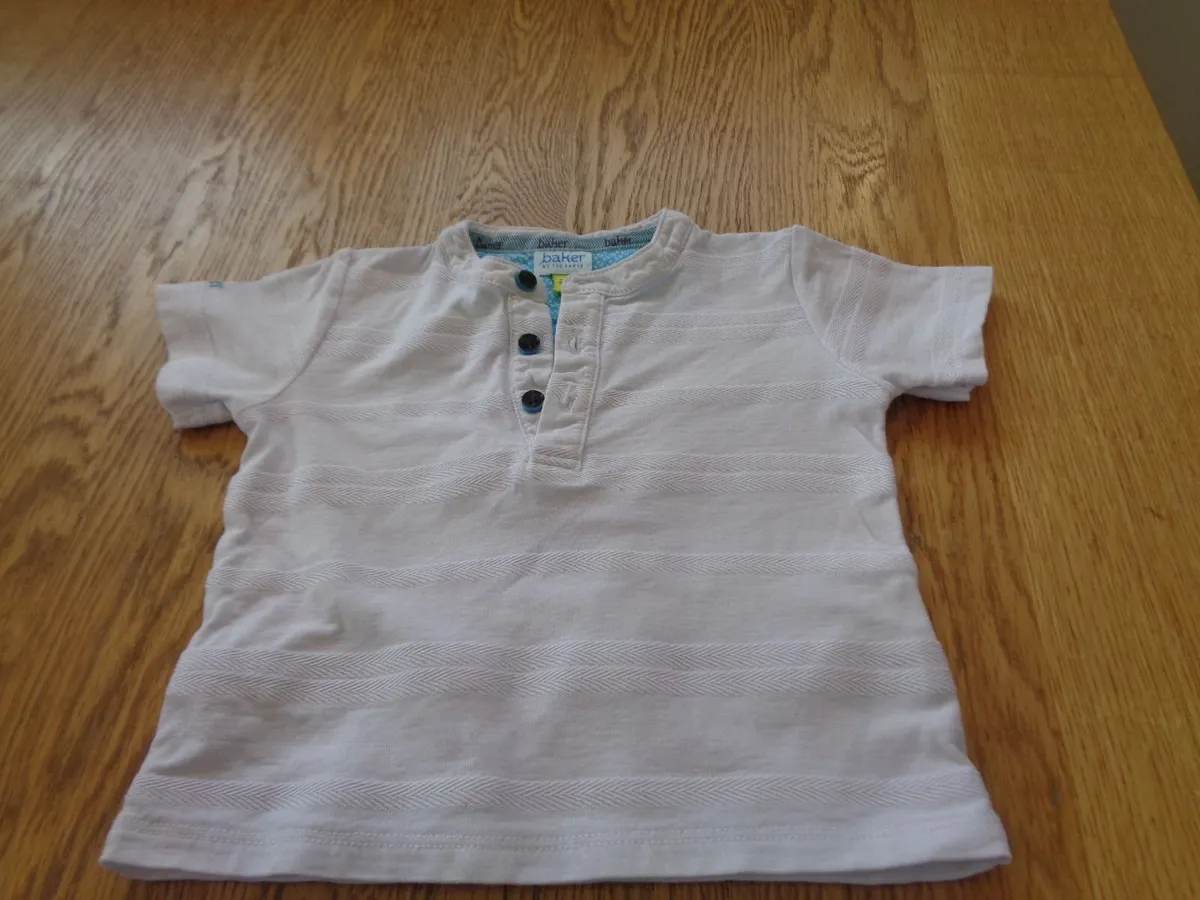 Ted Baker 2 Piece Baby Set for Sale - Image 2