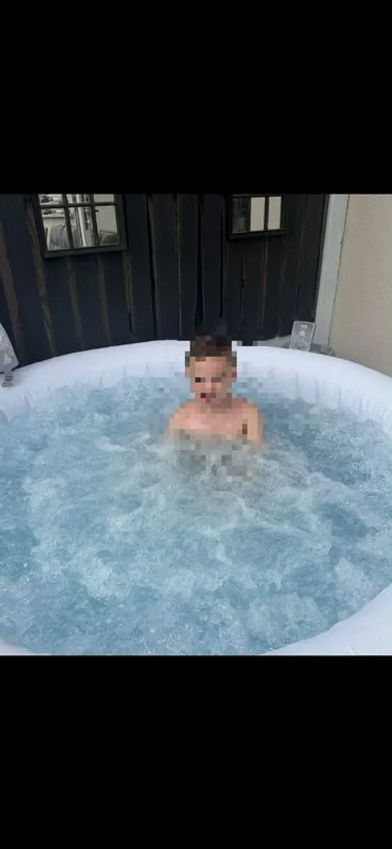 Jacuzzi - Image 3