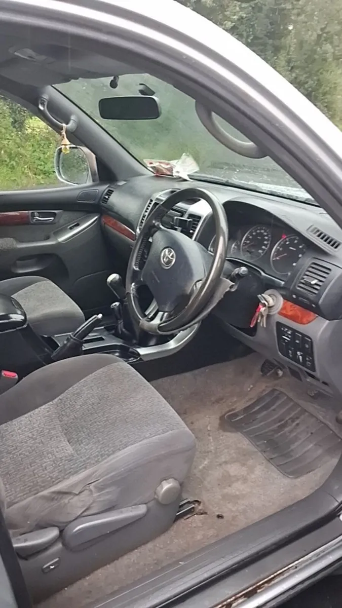 07 Landcruiser - Image 3