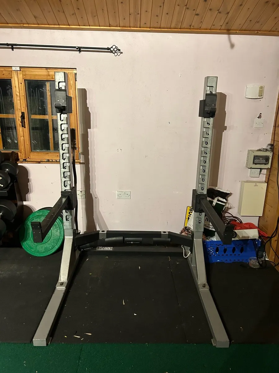 York STS Collegiate Rack with Safety Spotters - Image 2