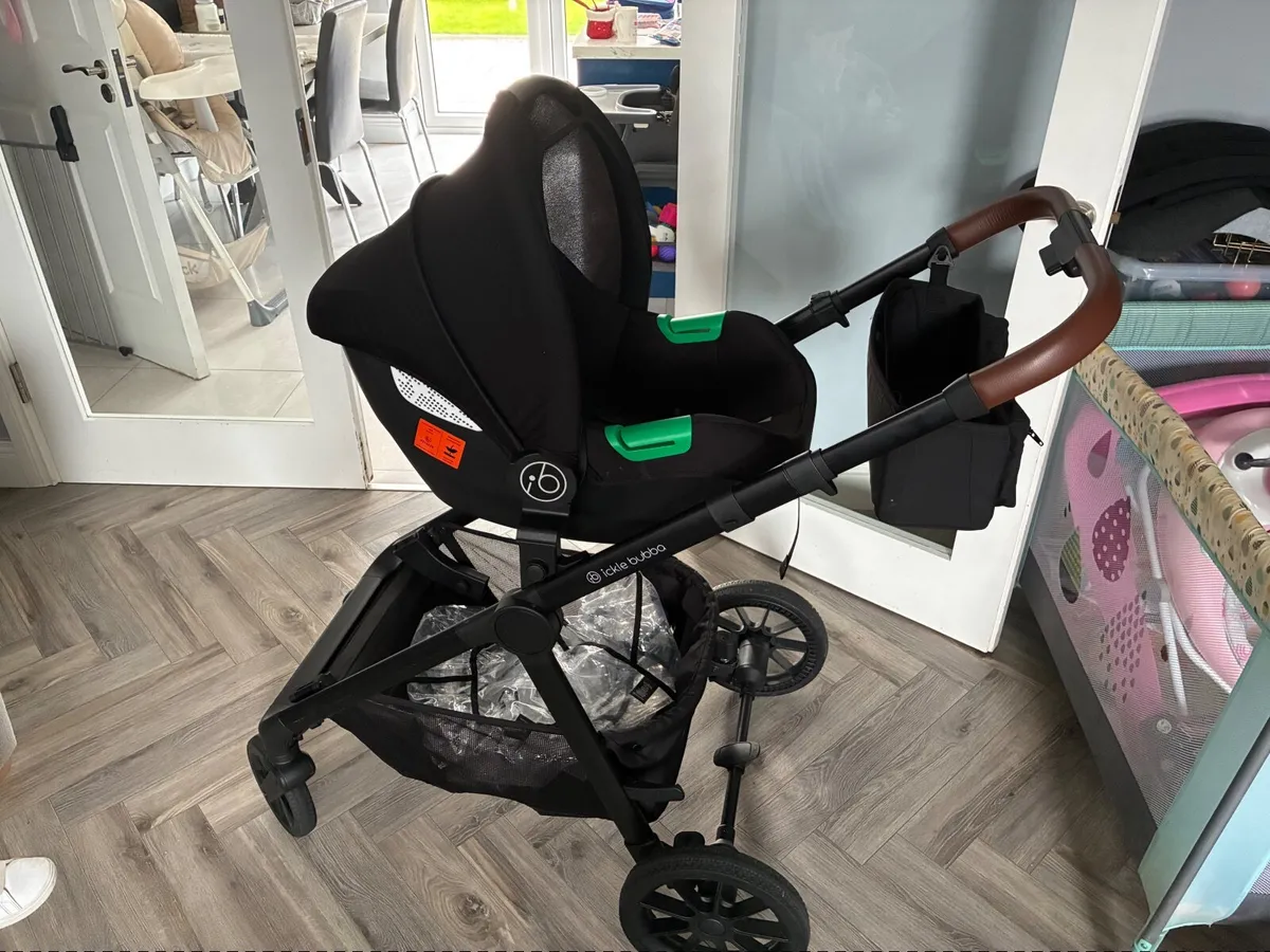 Twin Travel System - Image 3