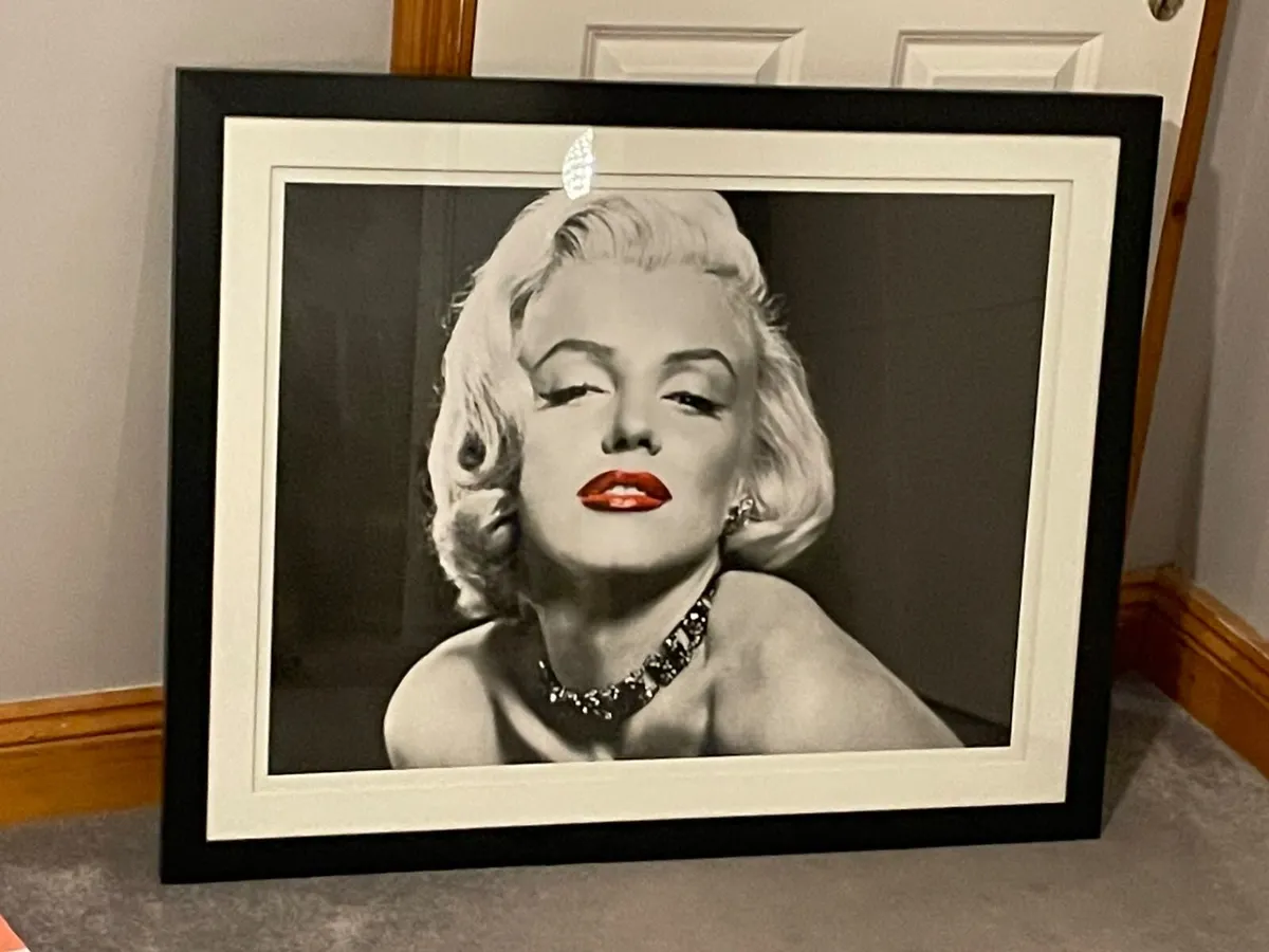 Large Framed Marilyn Monroe Picture – 97 × 77 cm – - Image 1
