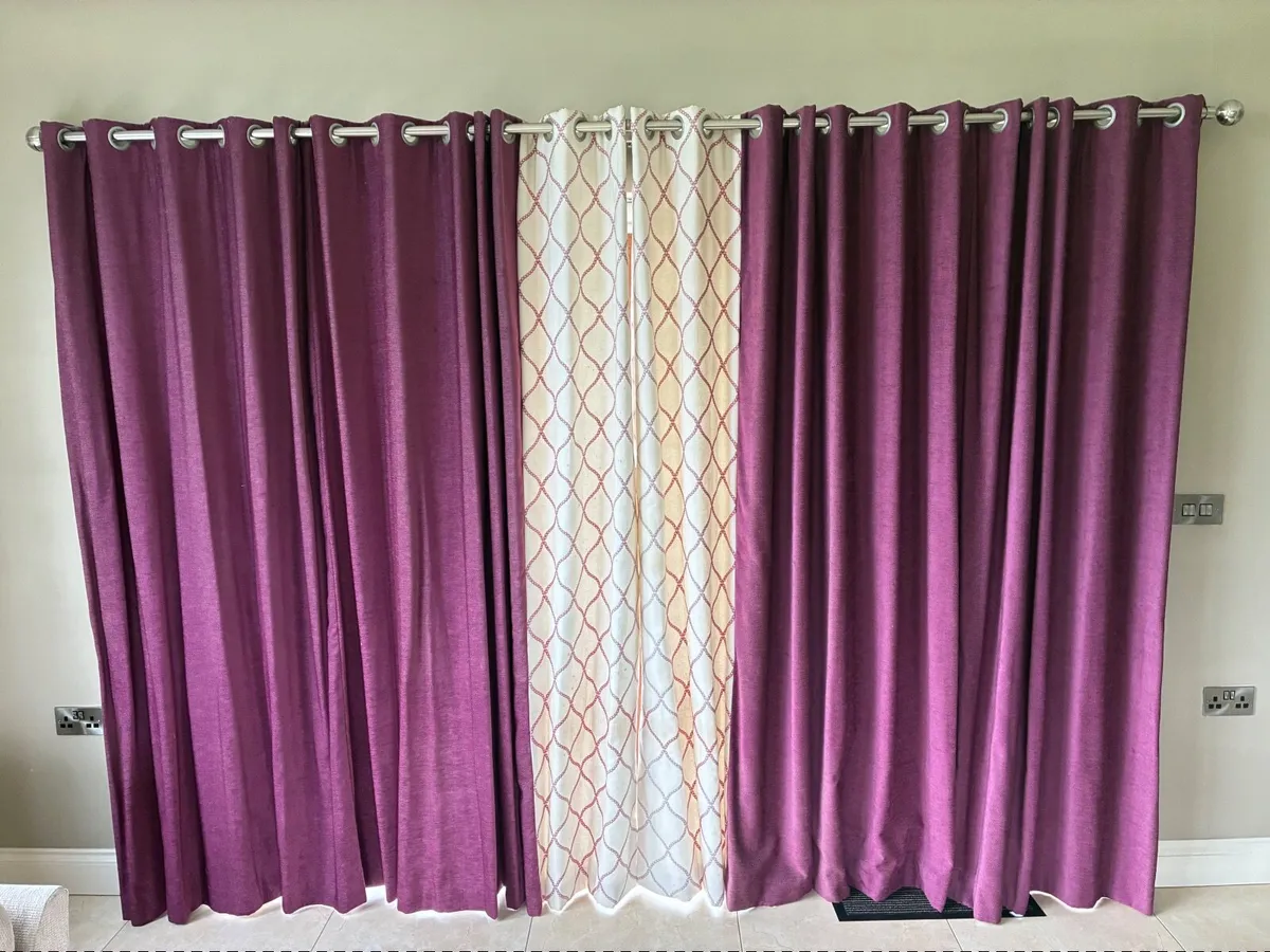Curtains - Image 4
