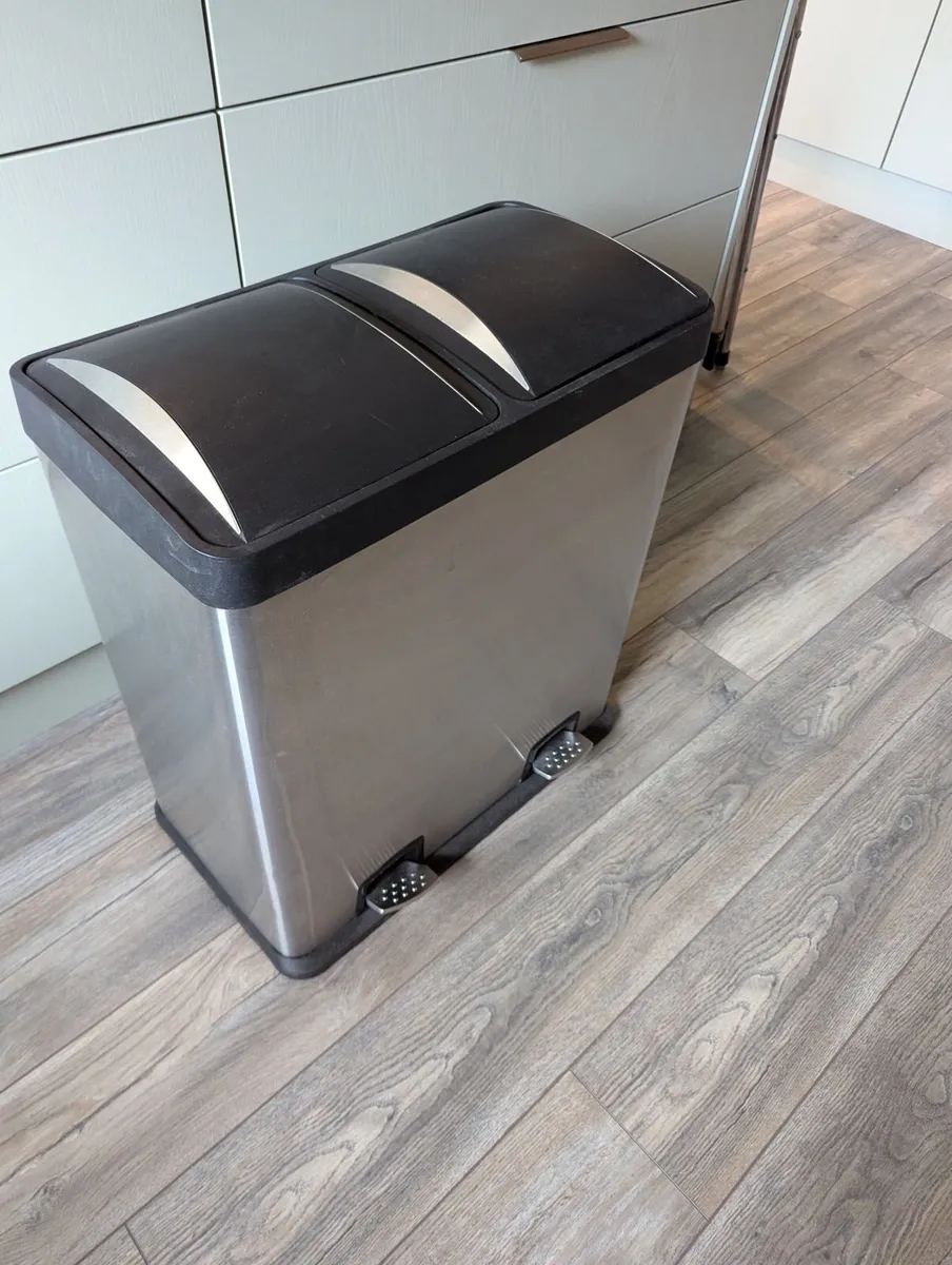 Pedal bin - Image 1