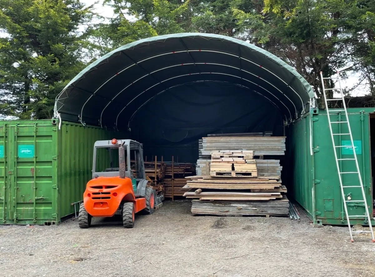 2 x 20ft storage containers and dome shelter - Image 2